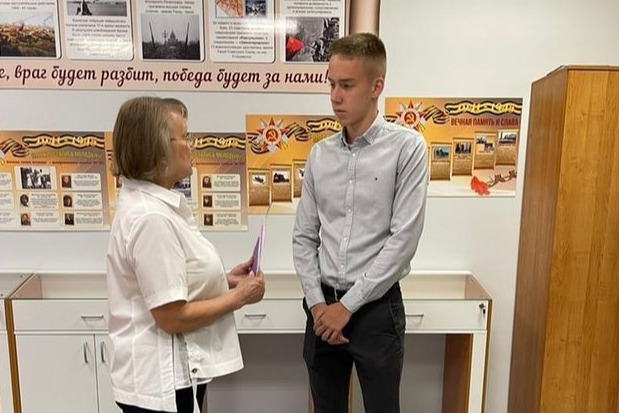 Праздник для родителей и учеников был испорчен Праздник для родителей и учеников был испорчен