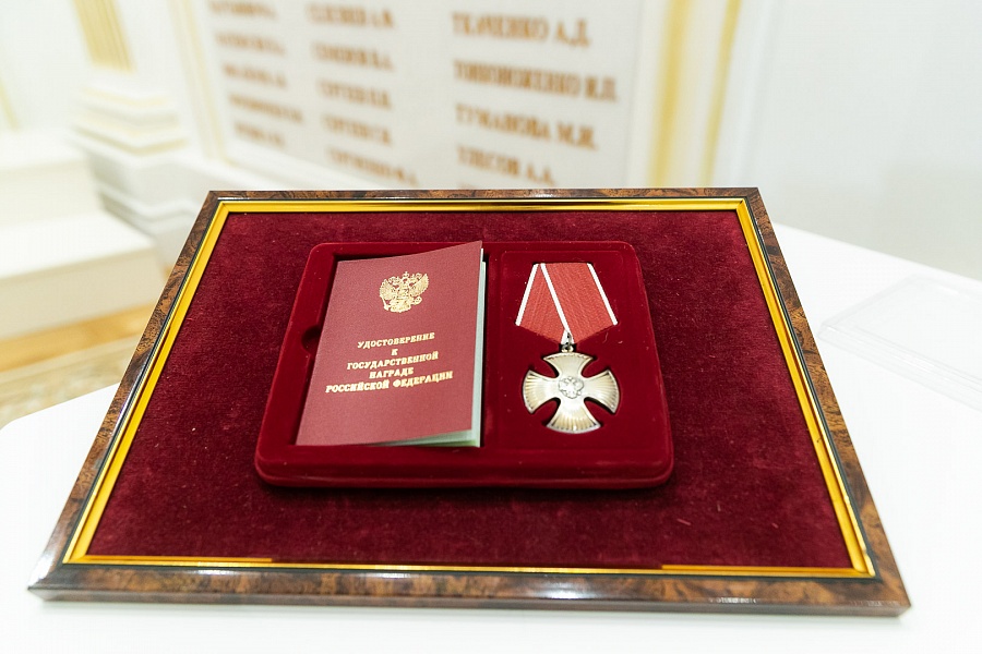 Указ о присуждении награды в декабре подписал Владимир Путин Указ о присуждении награды в декабре подписал Владимир Путин 