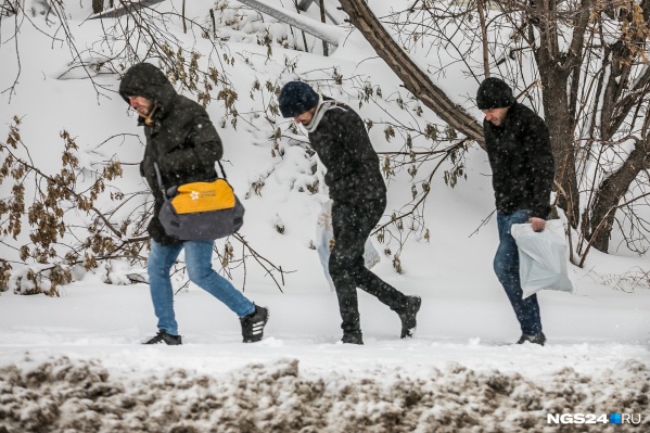 Сила ветра будет достигать 18 м/с Сила ветра будет достигать 18 м/с