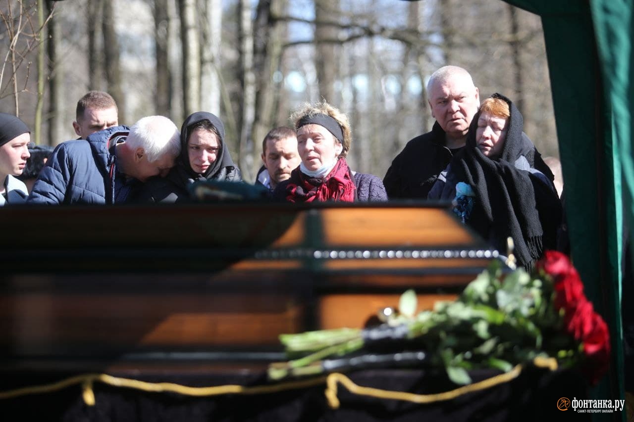 Когда были похороны навального. Похороны Ильи Белецкого. В Санкт-Петербурге простились.