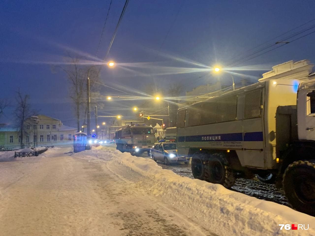 Давно не было в центре столько автозаков Давно не было в центре столько автозаков
