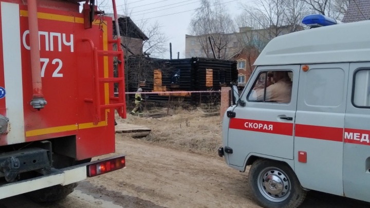 Родственникам погибших при пожаре в Кудымкаре восьми человек окажут материальную помощь