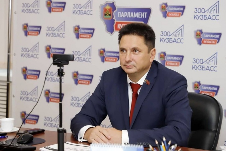 Председатель парламента Кузбасса Вячеслав Петров Председатель парламента Кузбасса Вячеслав Петров