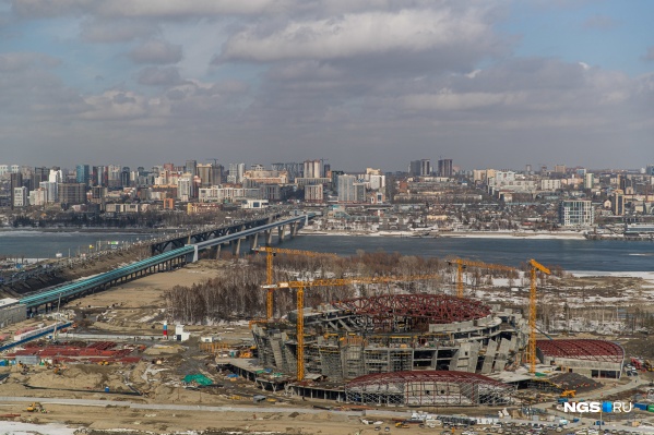 Подрядчик должен будет сделать подъезды к ЛДС и станции метро Подрядчик должен будет сделать подъезды к ЛДС и станции метро