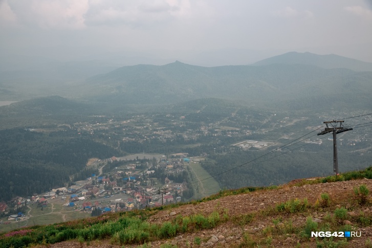 Рядом с поселком Шерегеш в Таштагольском районе находится одноименный горнолыжный курорт