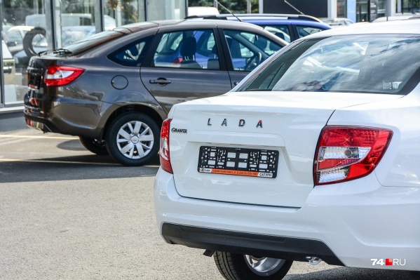 Развод в автосалоне lada комплектация лоxобой как купить автомобиль без допов часть 2