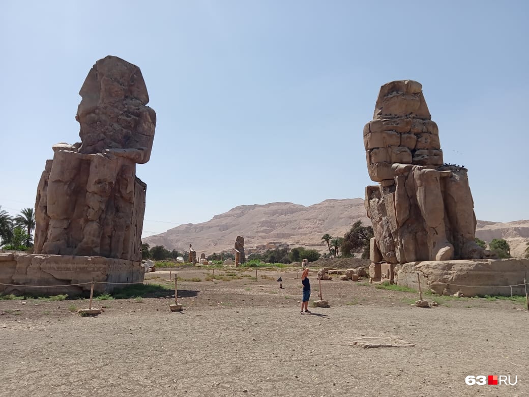 Некоторые египетские монументы сильно обветшали