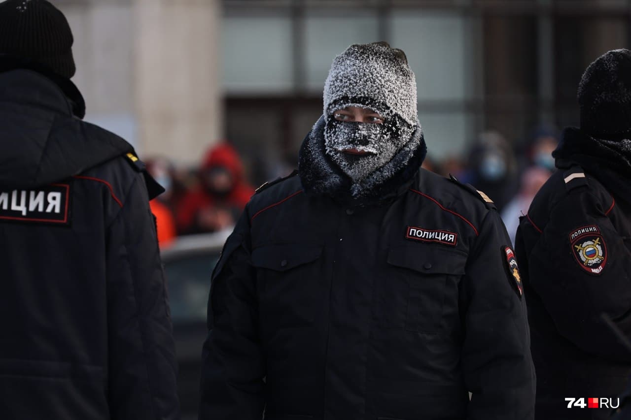Мерзли обе стороны этого митинга Мерзли обе стороны этого митинга