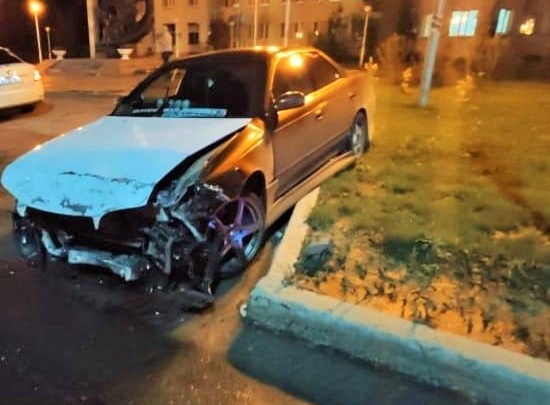 За выходные в авариях на дорогах Югры пострадало 15 человек