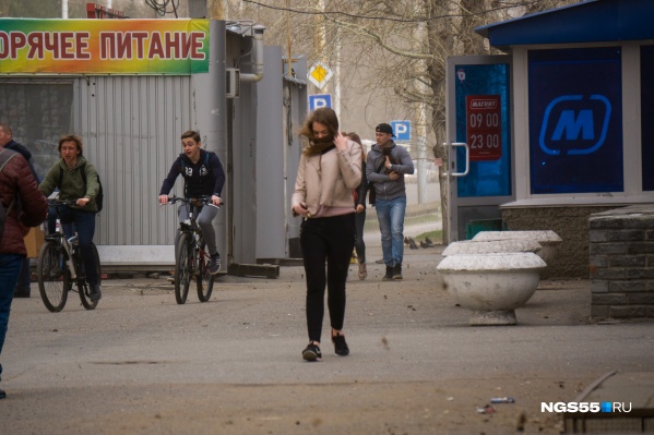 В четверг синоптики прогнозируют грозу в некоторых районах области В четверг синоптики прогнозируют грозу в некоторых районах области