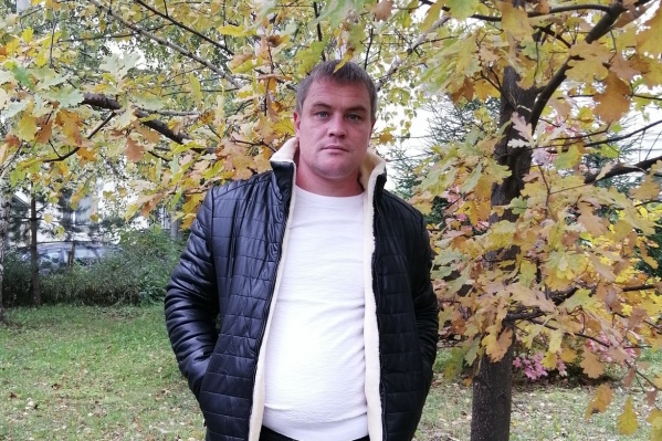 Мужчина утверждал, что пытался спасти двух подростков от домогательств Мужчина утверждал, что пытался спасти двух подростков от домогательств