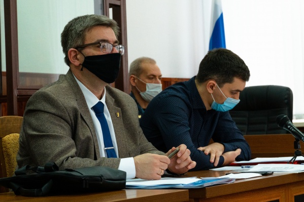 Адвокаты Юрия Жданова Михаил Тохмахов (<i class="_">слева</i>) и Денис Николаенко Адвокаты Юрия Жданова Михаил Тохмахов (<i class="_">слева</i>) и Денис Николаенко