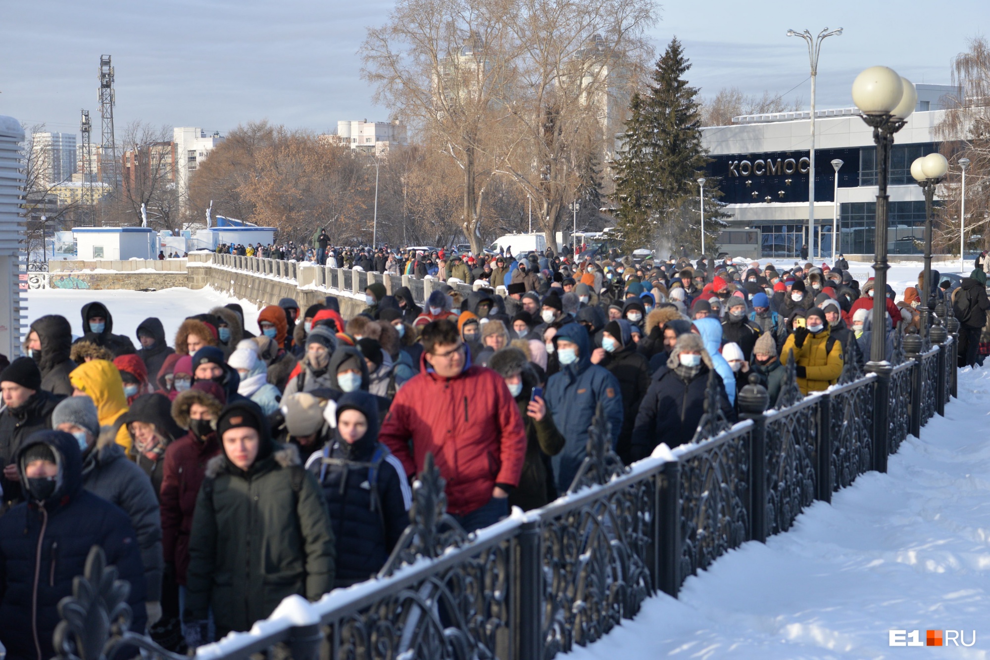 В протестах приняли участие от 3000 (министерство общественной безопасности) до <nobr class="_">10 000</nobr> человек (штаб Навального в Екатеринбурге)