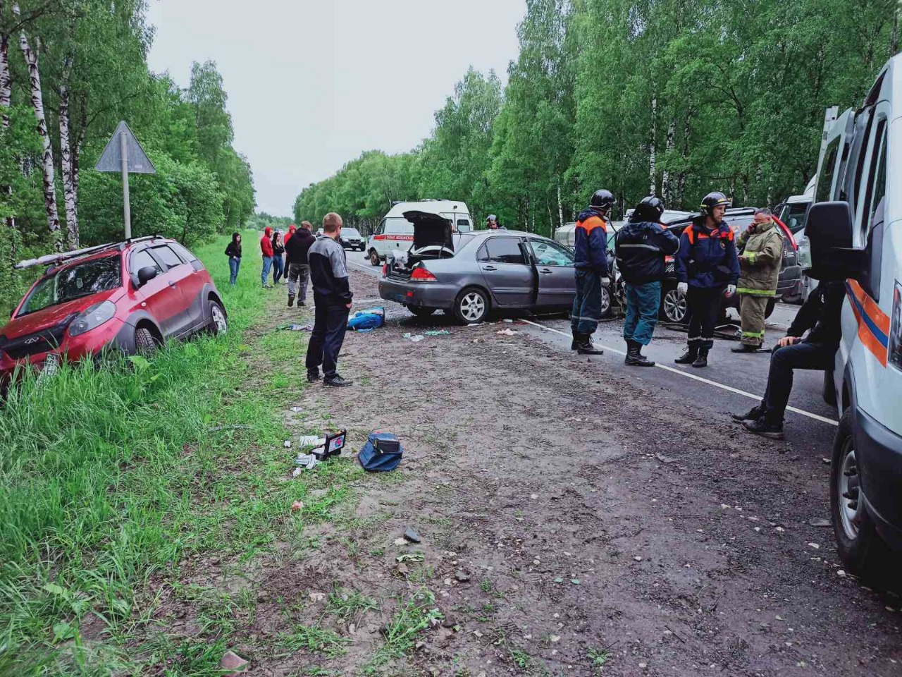 Четыре человека погибли в аварии под Бором