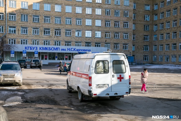 Первых пациентов с ковидом госпитализировали в БСМП Первых пациентов с ковидом госпитализировали в БСМП