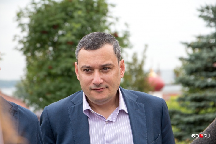 Александр Хинштейн начинал свою карьеру журналистом Александр Хинштейн начинал свою карьеру журналистом