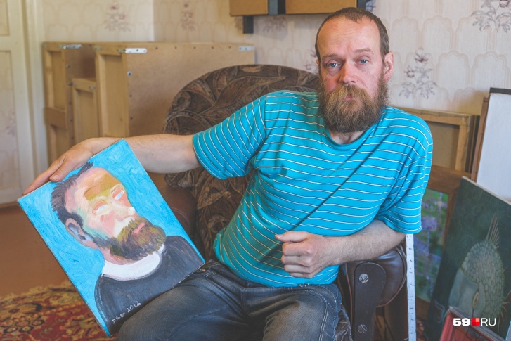 Демьян Гладков и его портрет. Таким его увидел другой художник Кандинский-Дае из Соликамска. Похожи