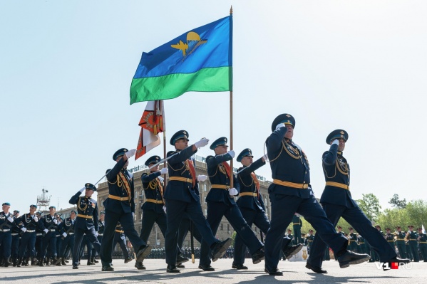 Военные перенесли репетицию парада Победы в связи с трауром Военные перенесли репетицию парада Победы в связи с трауром