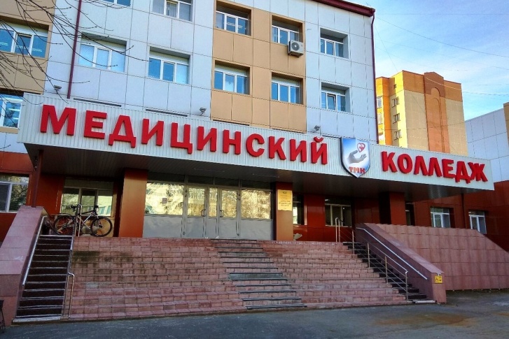 Студенты говорят, что вакцинироваться нужно всем, кто хочет попасть на очную практику Студенты говорят, что вакцинироваться нужно всем, кто хочет попасть на очную практику