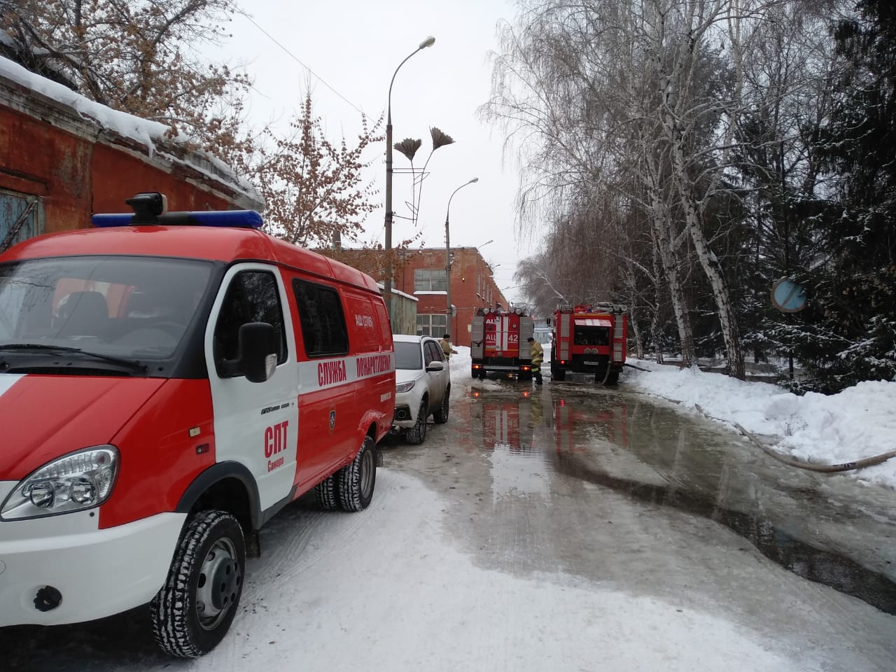 На месте ЧП работает пожарный поезд На месте ЧП работает пожарный поезд