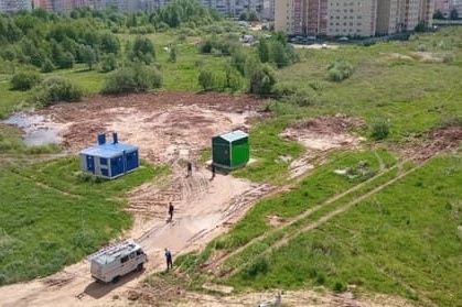 На пустыре с глиной будет стройка На пустыре с глиной будет стройка