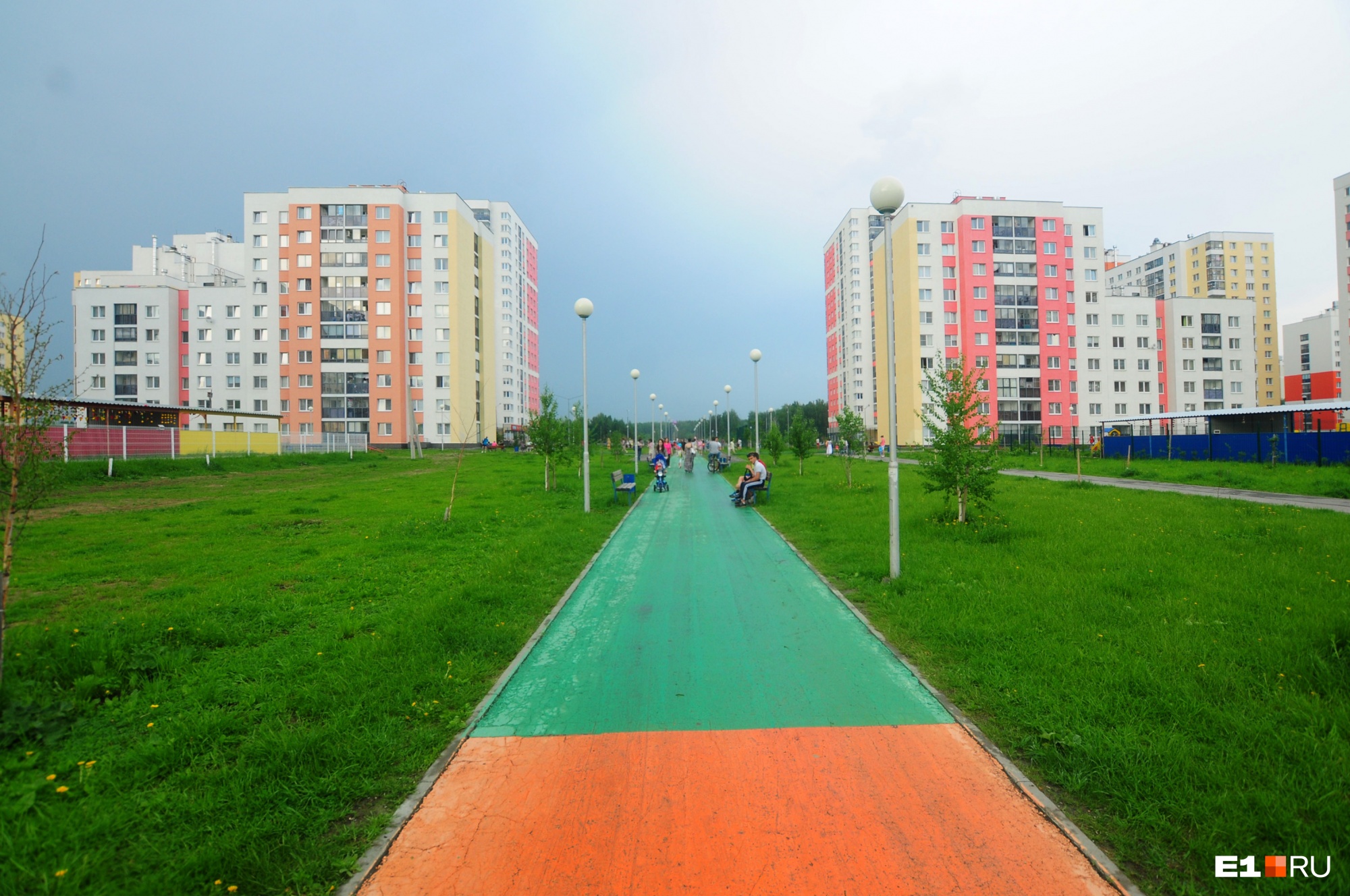 В Екатеринбурге рядом с Академическим построят второй такой же мегарайон