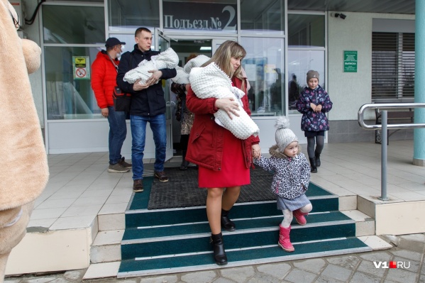 Богдану сегодня ночью предстоит операция на глазах Богдану сегодня ночью предстоит операция на глазах