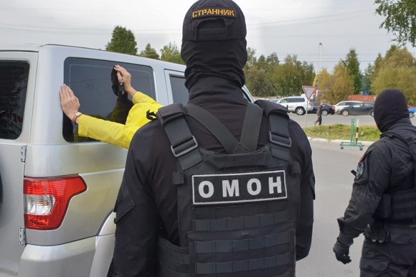 В операции по задержанию взяточника участвовал ОМОН В операции по задержанию взяточника участвовал ОМОН