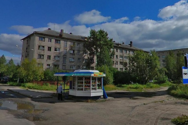 Жители секционной пятиэтажки проснулись от сильного запаха гари Жители секционной пятиэтажки проснулись от сильного запаха гари