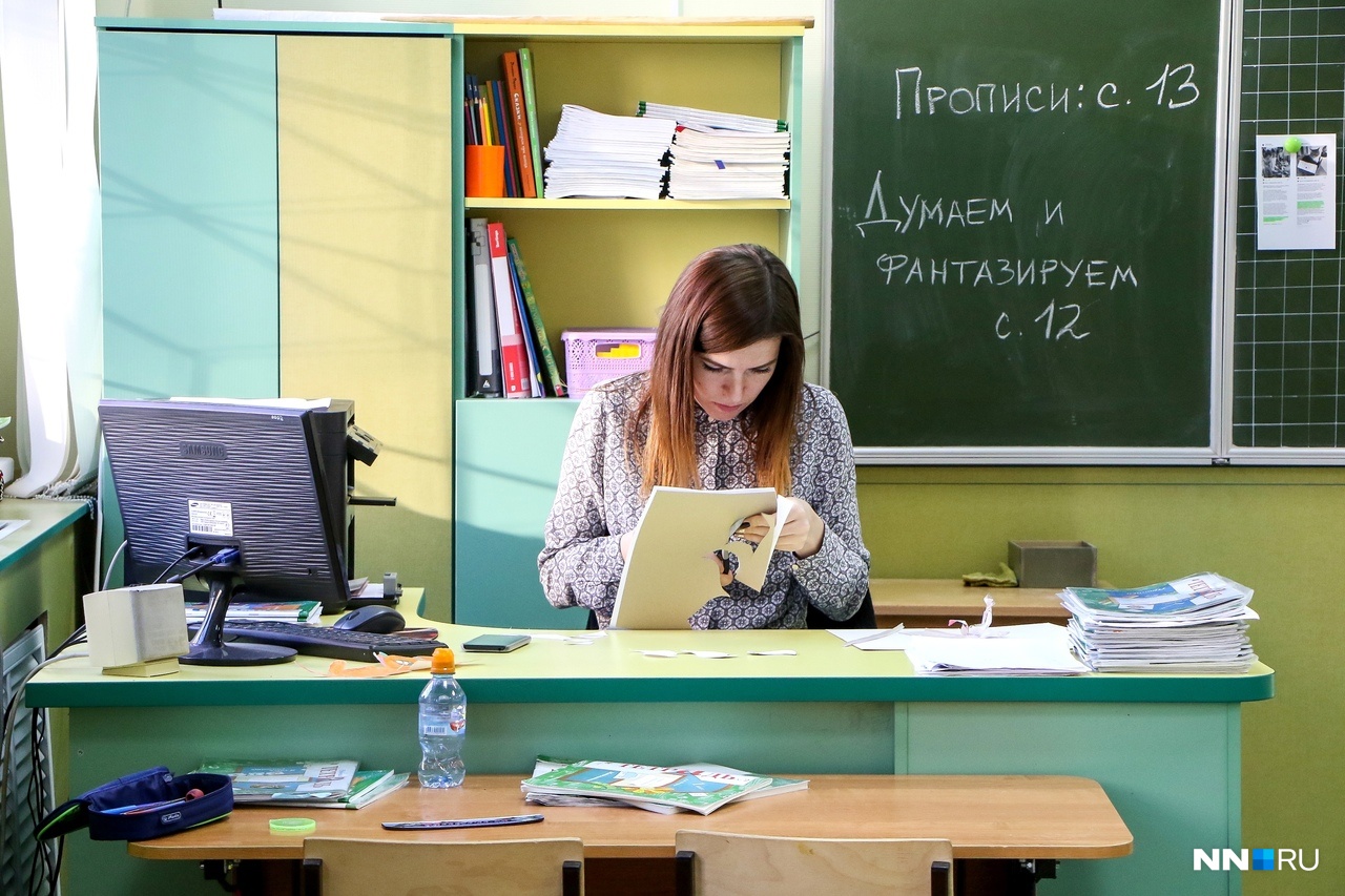 Букеты из орехов и чайные наборы. Смотрим идеи для подарков на День учителя в Нижнем Новгороде