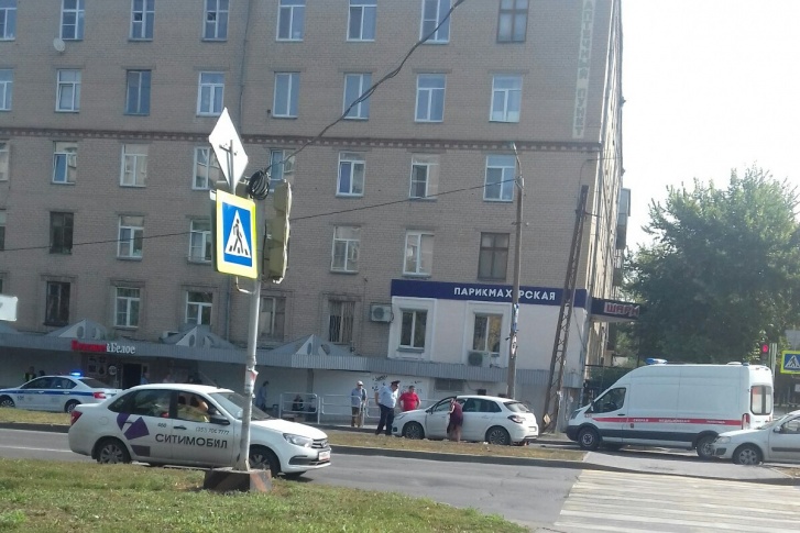 Старушку сбили прямо на «зебре» Старушку сбили прямо на «зебре»