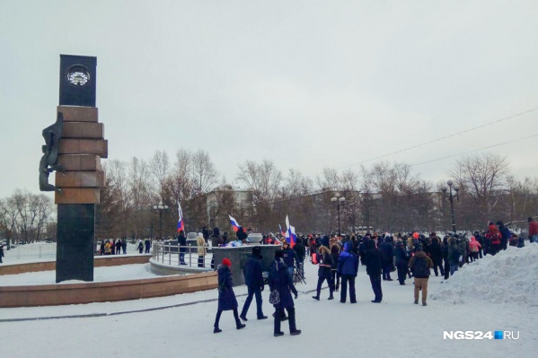 Раньше в Красноярске согласовывали такие акции, но только в сквере Космонавтов Раньше в Красноярске согласовывали такие акции, но только в сквере Космонавтов