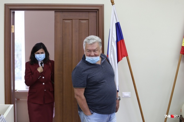 Андрей Важенин больше 20 лет руководит областным онкодиспансером, а теперь подал документы на должность ректора ЮУГМУ Андрей Важенин больше 20 лет руководит областным онкодиспансером, а теперь подал документы на должность ректора ЮУГМУ