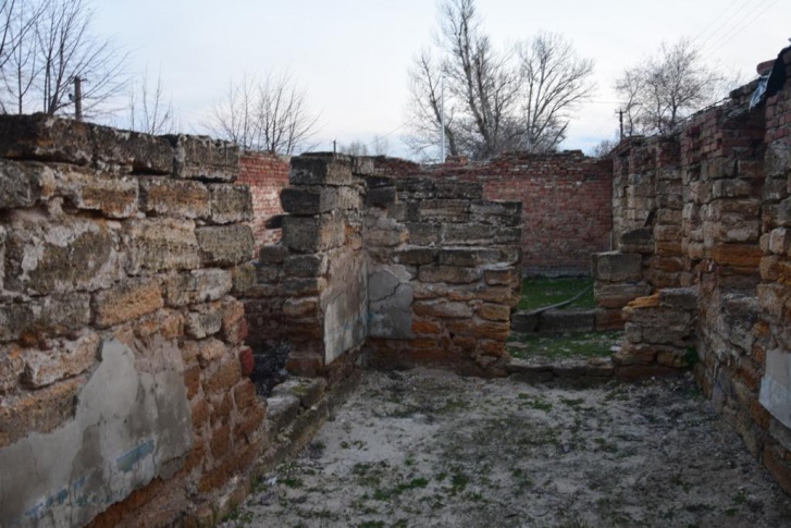 РПЦ хочет остатки здания в собственность для его восстановления