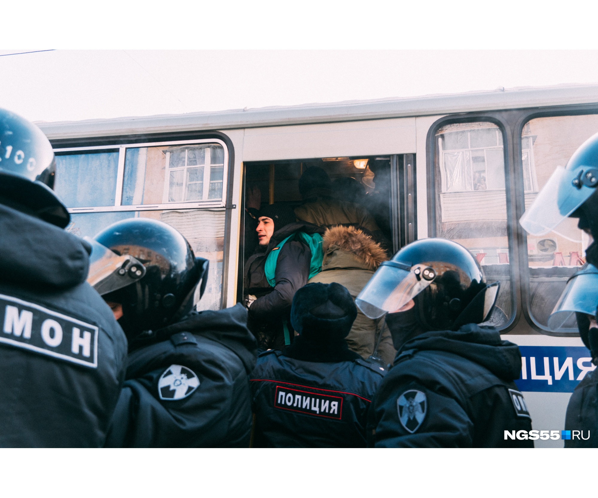 Пока речь идет только о 13 задержанных (по ОВД-Инфо), но, скорее всего, это число увеличится Пока речь идет только о 13 задержанных (по ОВД-Инфо), но, скорее всего, это число увеличится