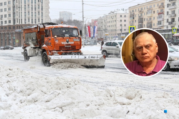 По мнению Лебедева, причины плохой уборки снега в городе кроются как в недостатке техники, так и в слишком частой смене мэров