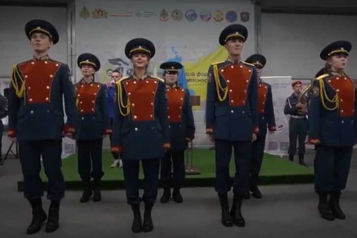 Волонтеры зажгли под «Любимку» Волонтеры зажгли под «Любимку»