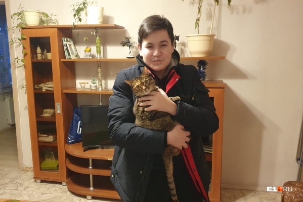 Максима сейчас поддерживают родные Максима сейчас поддерживают родные
