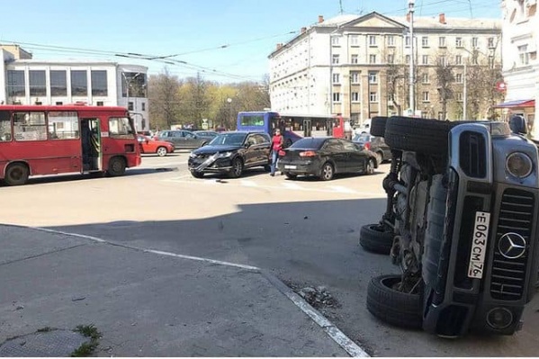 Это ДТП обсуждает весь город Это ДТП обсуждает весь город