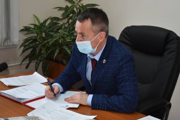 Максим Шкарабейников прошел медицинский осмотр, планируя поставить вакцину Максим Шкарабейников прошел медицинский осмотр, планируя поставить вакцину 