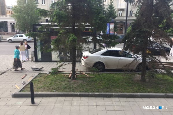 В результате аварии пострадали пешеходы В результате аварии пострадали пешеходы