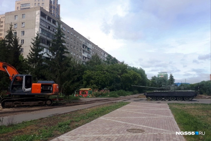 Дорогу должны сдать к середине ноября Дорогу должны сдать к середине ноября