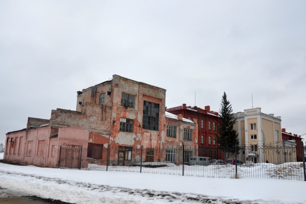 Одноэтажная пристройка к зданию не сохранится, и восстанавливать ее не планируется Одноэтажная пристройка к зданию не сохранится, и восстанавливать ее не планируется