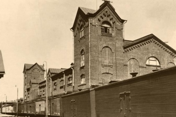Насосная станция построена в 1916 году вместе с комплексом городской хладобойни Насосная станция построена в 1916 году вместе с комплексом городской хладобойни