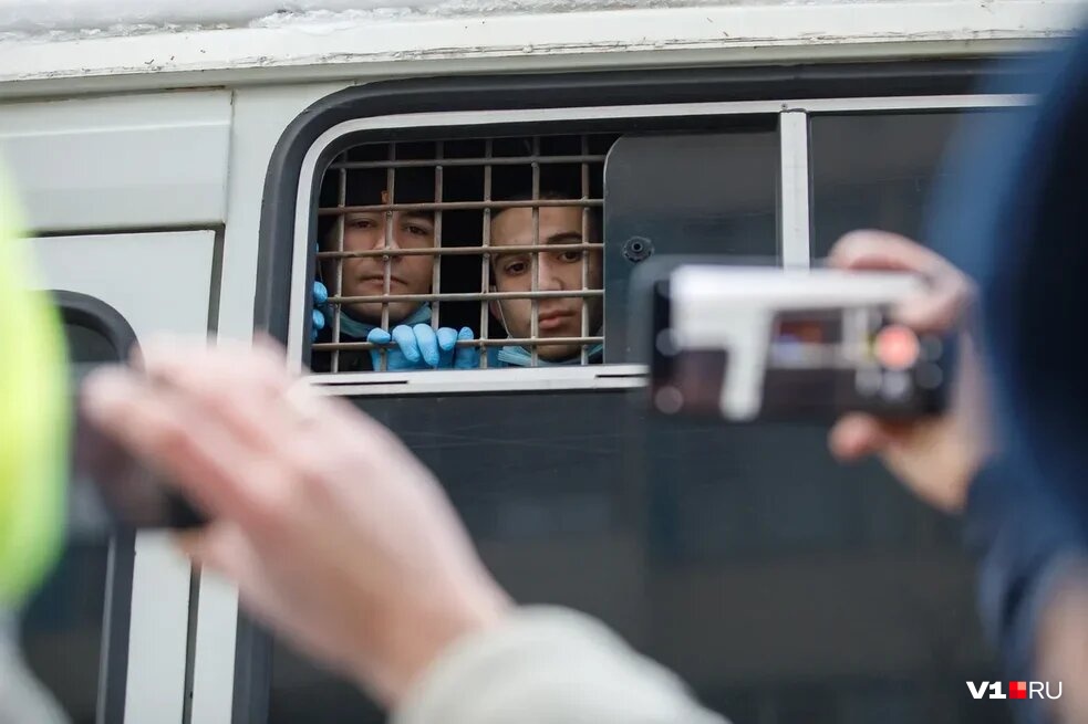 Отделения полиции сегодня были полными как никогда Отделения полиции сегодня были полными как никогда