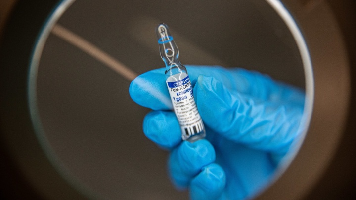 Казанский эпидемиолог объяснил, почему сократились сроки действия вакцины от коронавируса