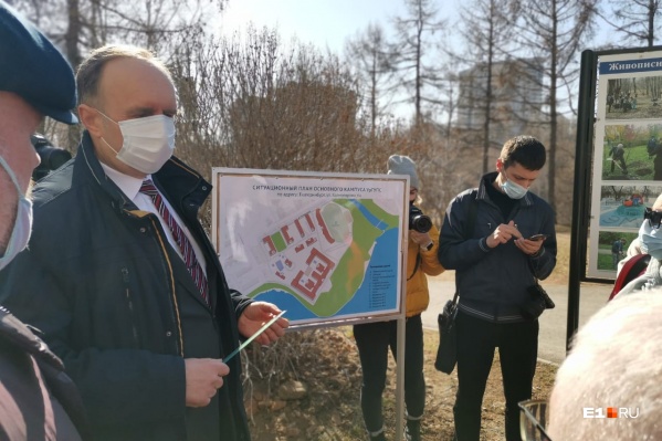 Ректор показал, где решили поставить бассейн Ректор показал, где решили поставить бассейн