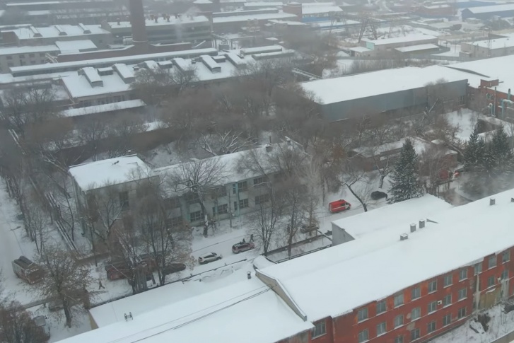 Имущественный комплекс бывшего <nobr class="_">9 ГПЗ</nobr> занимает большую территорию рядом с Кировским рынком и железной дорогой Имущественный комплекс бывшего <nobr class="_">9 ГПЗ</nobr> занимает большую территорию рядом с Кировским рынком и железной дорогой