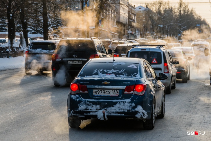 Центр города сегодня встал в 10-балльных пробках Центр города сегодня встал в 10-балльных пробках