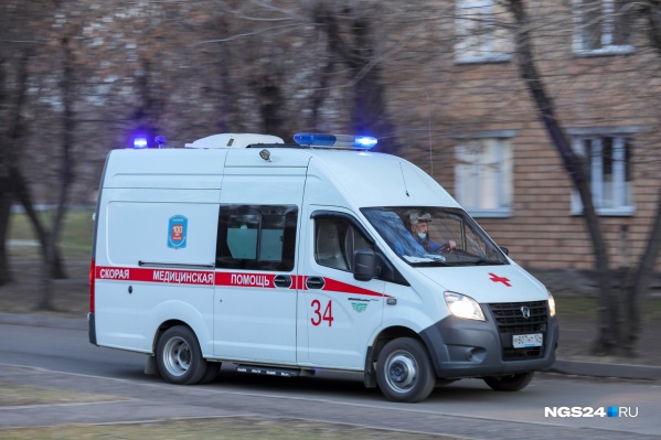 Пьяных парней разозлила «неторопливость» врача Пьяных парней разозлила «неторопливость» врача
